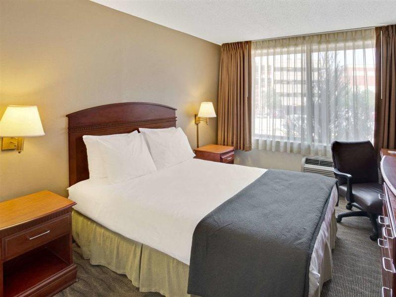 Days Inn By Wyndham Silver Spring Exteriör bild