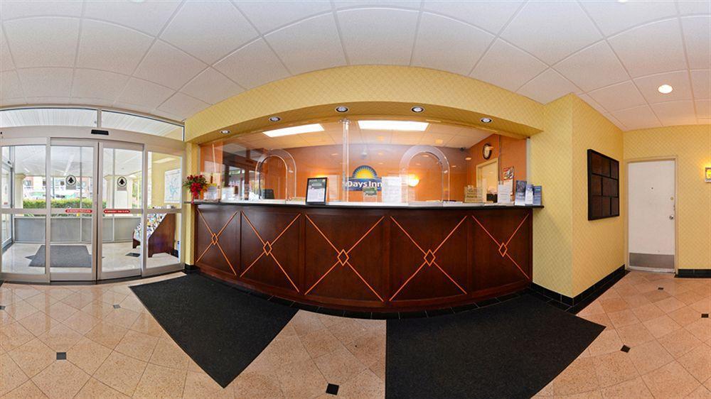 Days Inn By Wyndham Silver Spring Exteriör bild