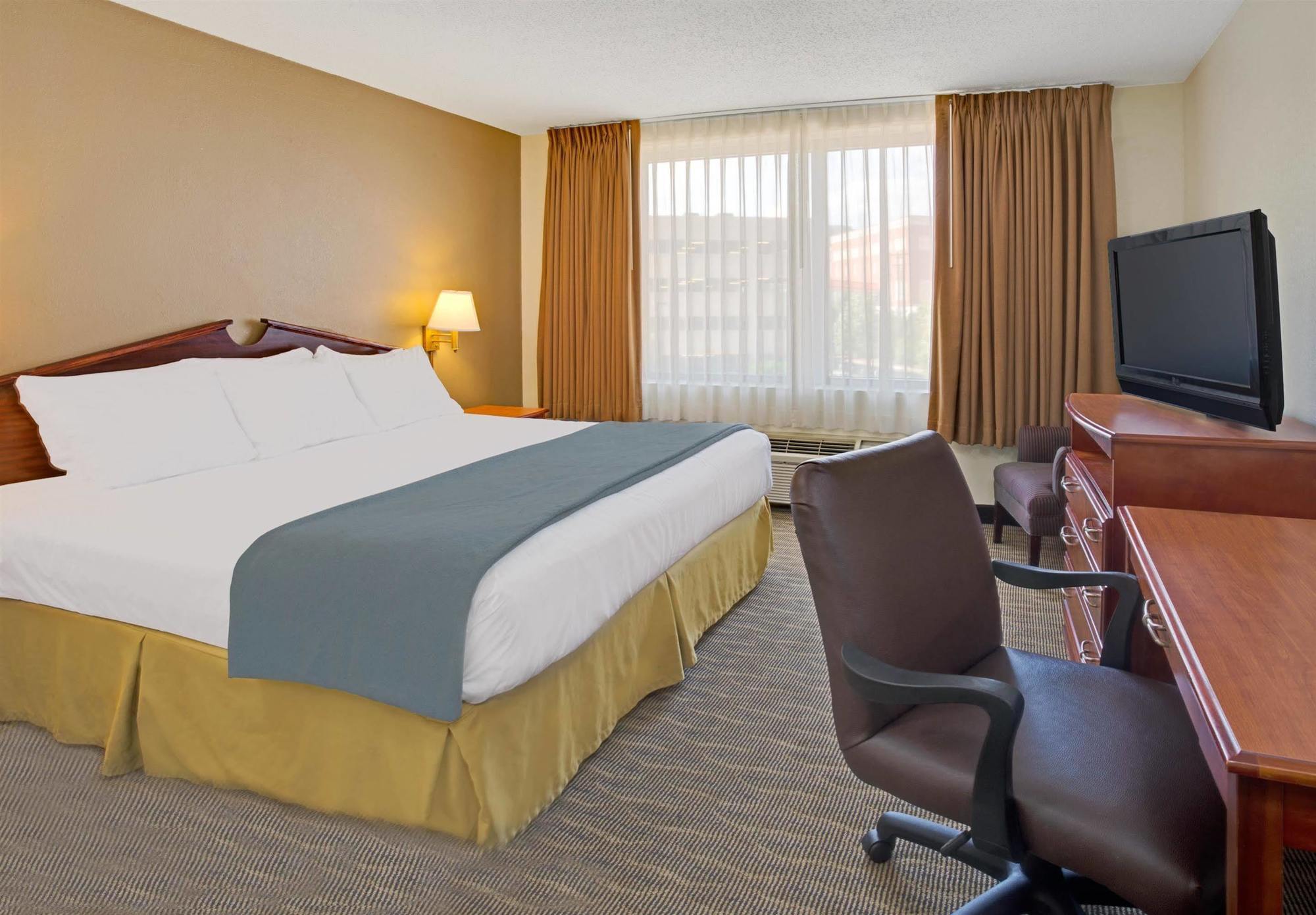 Days Inn By Wyndham Silver Spring Exteriör bild