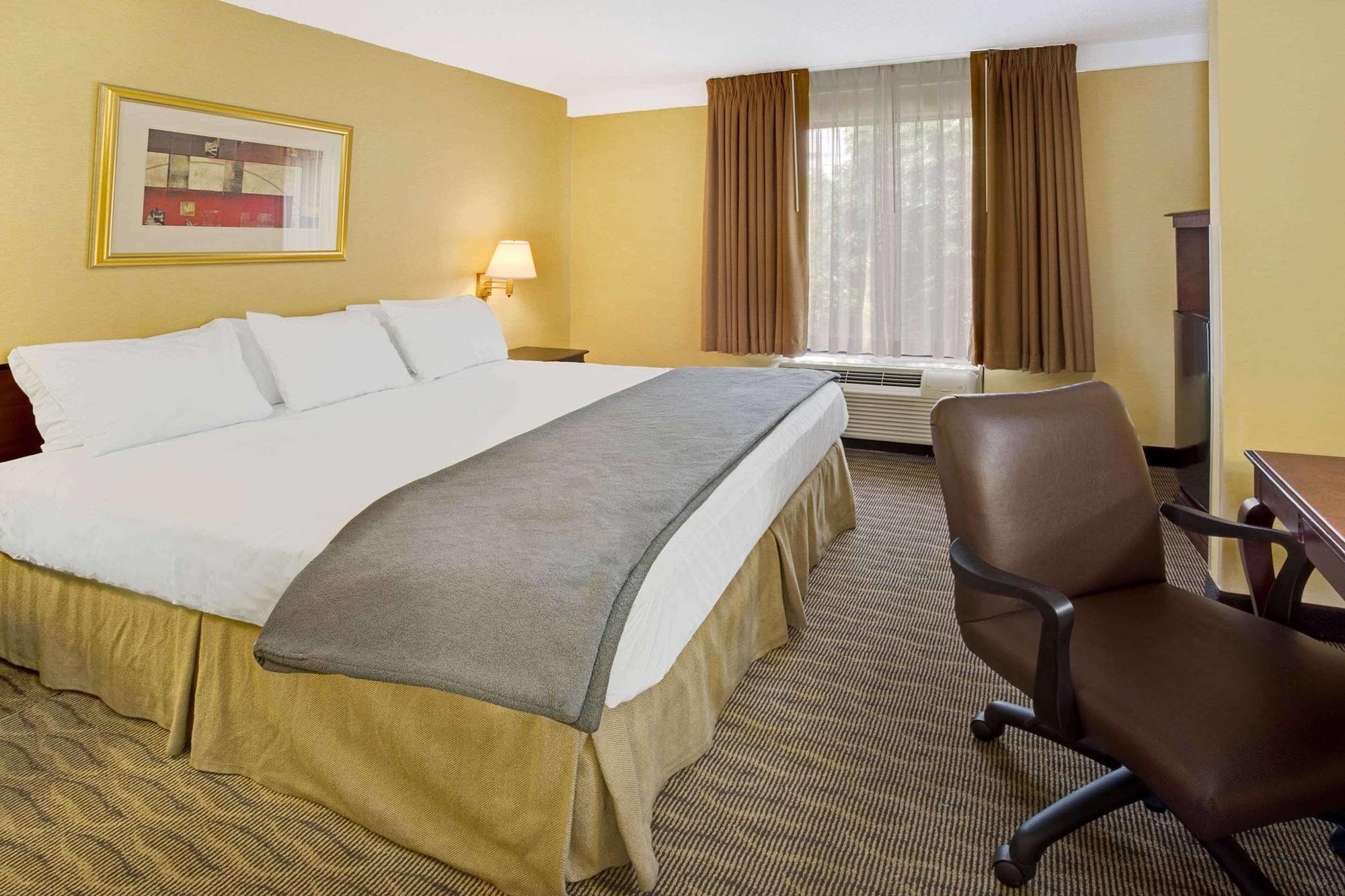 Days Inn By Wyndham Silver Spring Exteriör bild